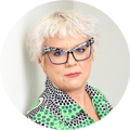 Suzann Larsdotter, aukt. sexolog, aukt. socionom, terapeut & leg. hälso- och sjukvårdskurator, Sexologibyrån